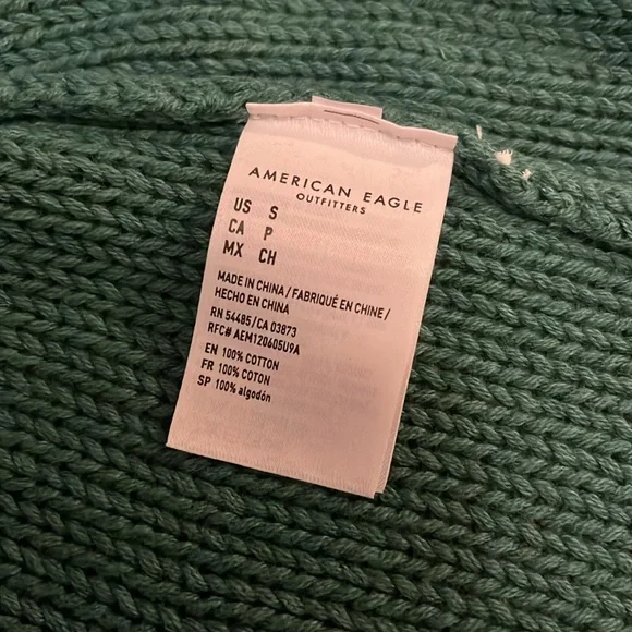 NWT AEO cropped sweater - Picture 3 of 4